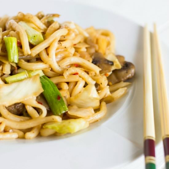 Fried Udon Noodles with Mushrooms