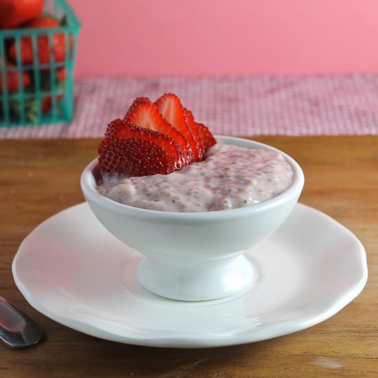 Rhubarb & Strawberry Chia Pudding