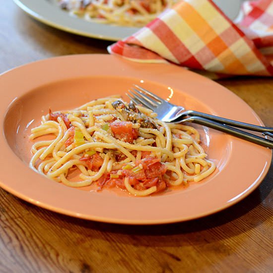 Simple Tomato Pasta