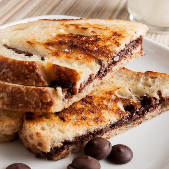 Grilled Chocolate Sandwiches