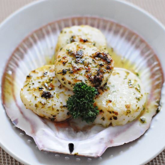 Scallops in Lemon & Herbed Butter