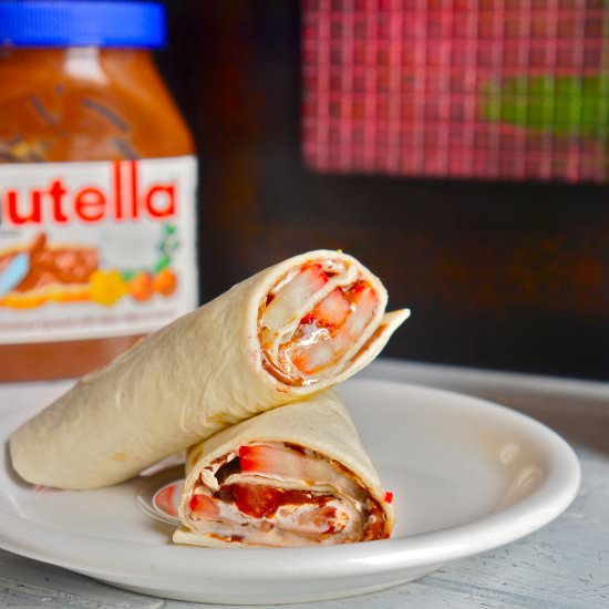 Strawbery and Nutella Roll-up