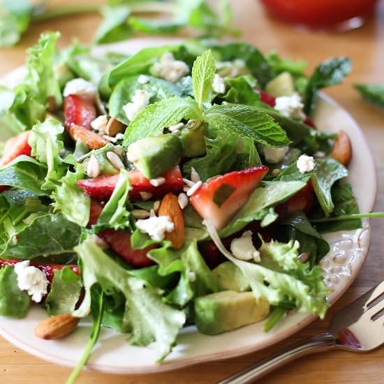 Kale Salad & Strawberry Vinaigrette