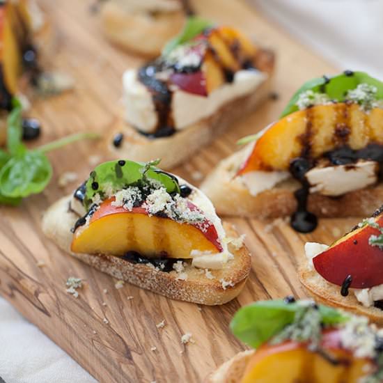 Nectarine and Wisconsin Burrata Bit