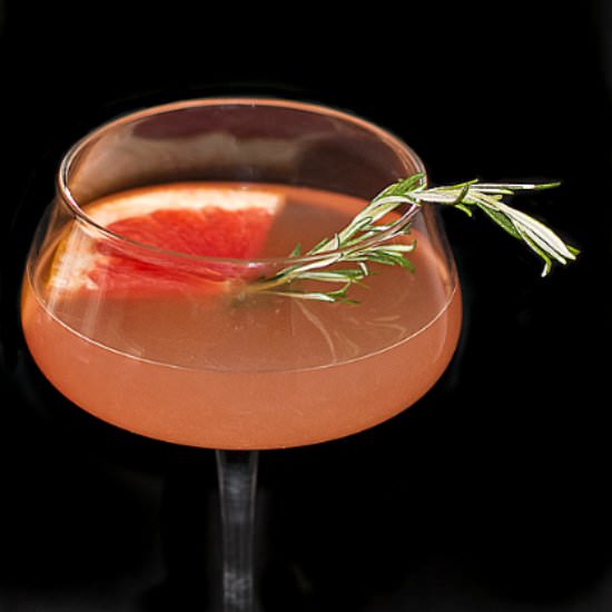Grapefruit St-Germain Martini