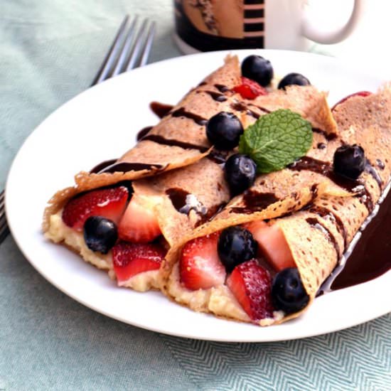 Fresh Berry Crepes