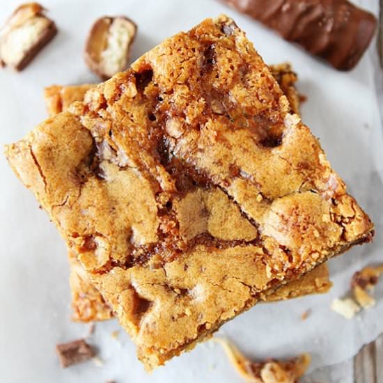 Twix Caramel Cookie Bars