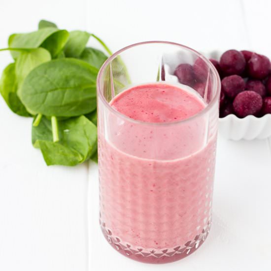 Cherry Almond Spinach Smoothie