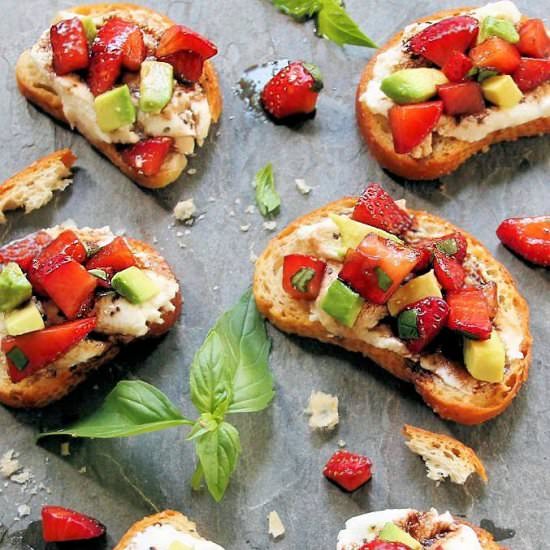 Strawberry Balsamic Crostini