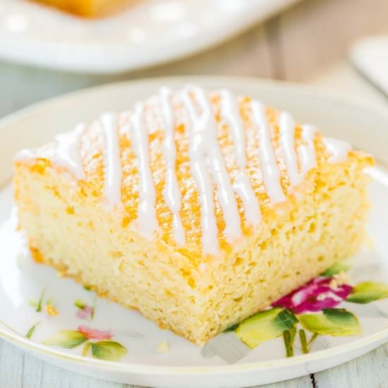 Sweet Cream Vanilla Coffee Cake