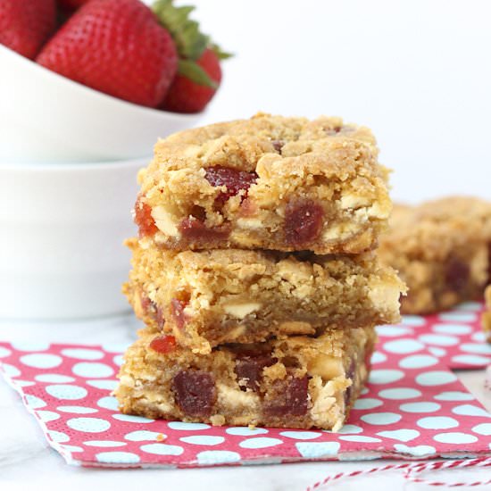 Strawberries & Cream Cookie Bars