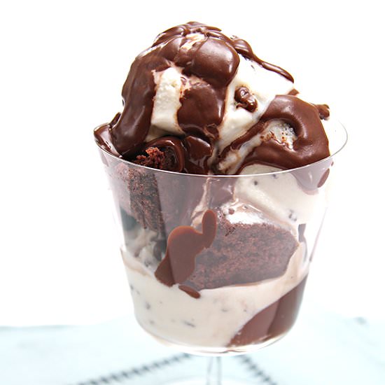 Fresh Mint Gelato with Brownies