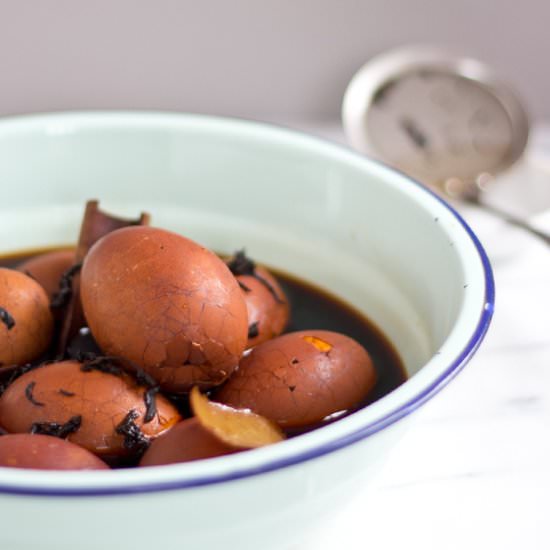Chinese Tea Eggs (茶葉蛋)
