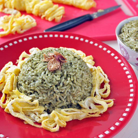 Fragrant coconut rice with spinach