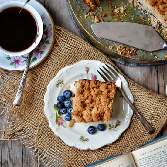 Blueberry Crumble Cake
