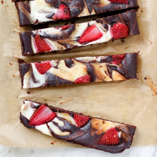Strawberry Chocolate Cheesecake Bar