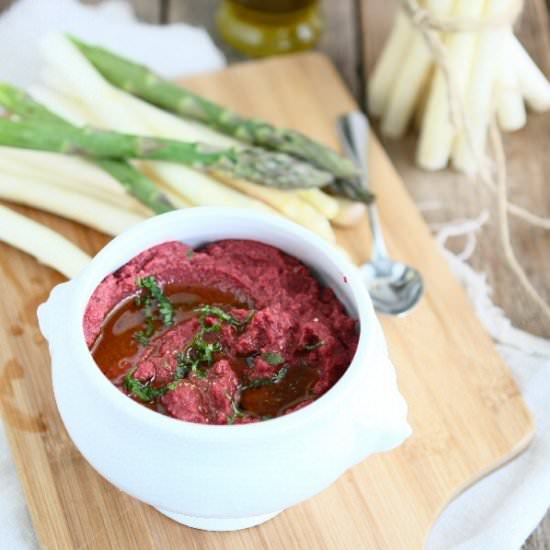 Beetroot Hummus with Asparagus
