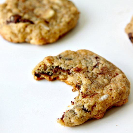 Mom’s Classic Chocolate Chip Cookie