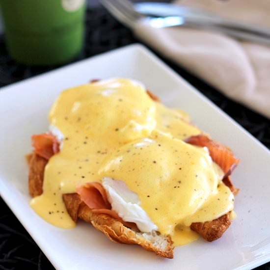 Eggs Benedict with Smoked Salmon