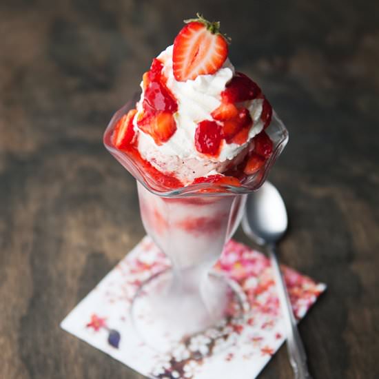 Roasted Strawberry Ice Cream