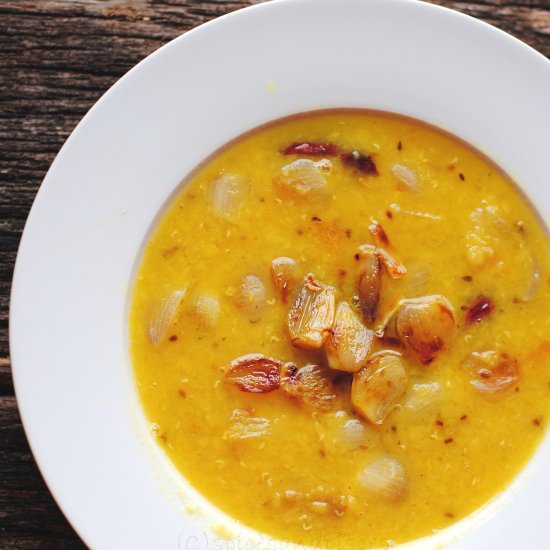 Lentil soup with radhuni