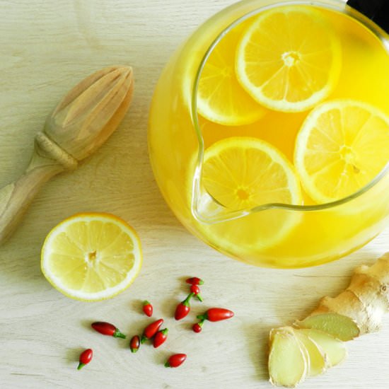 Spring detox tonic