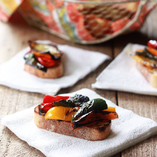 Roasted Pepper Crostini