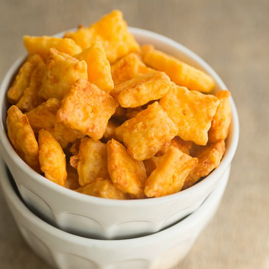 Homemade Cheez-Its