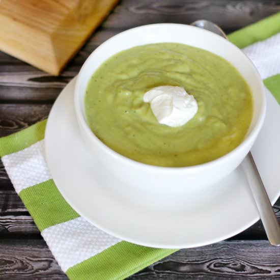 Creamy Vegan Broccoli Soup