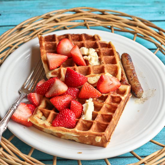 Ricotta Yogurt Waffles with Berries