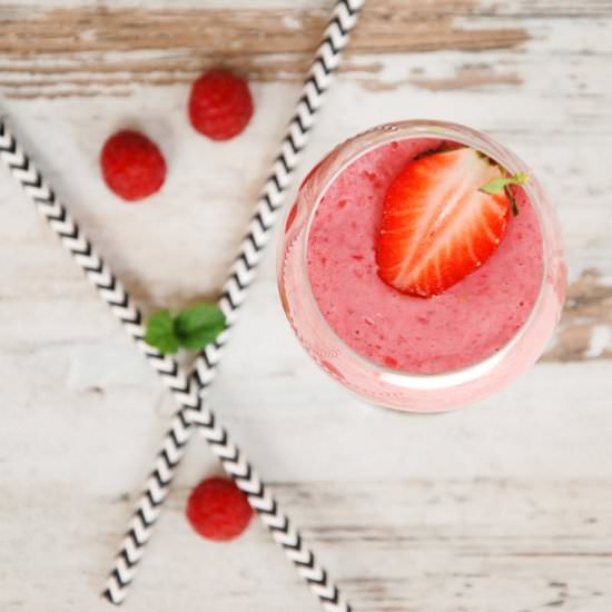 Strawberry and Raspberry Smoothie