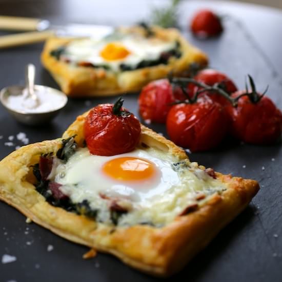 Spinach, Cheddar and Egg Tarts