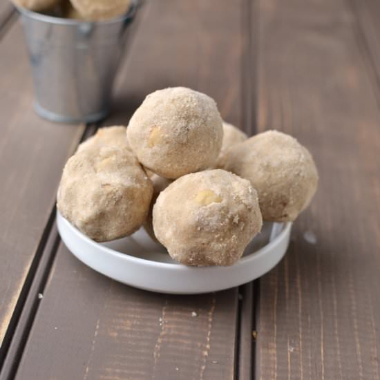 Goond Laddoo