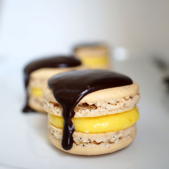 Boston Cream Pie Macarons