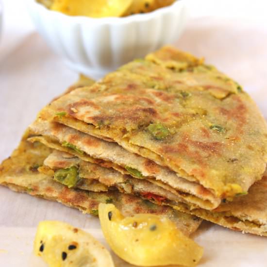Potatoes and Peas Stuffed Bread