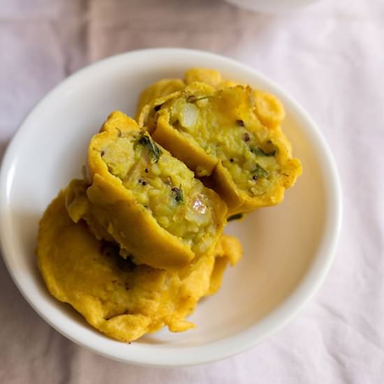 Aloo Bonda or Potato Bonda