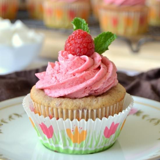 Raspberry Tea Cupcakes
