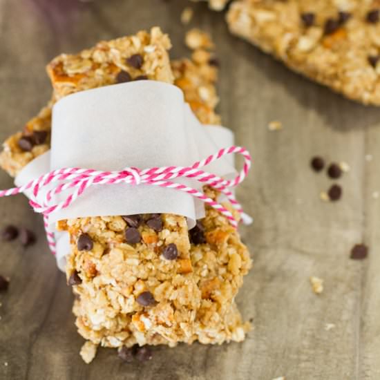 PB Pretzel Chocolate Granola Bars
