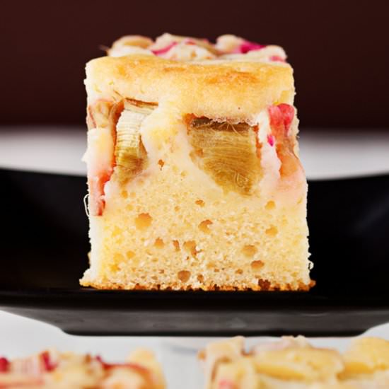 Rhubarb Yogurt Cake