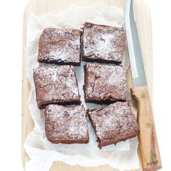Brownies with chocolate and avocado