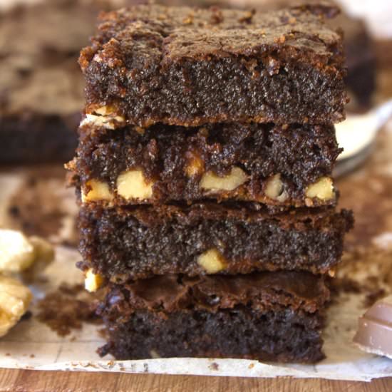 Chocolate Brownies with Walnuts