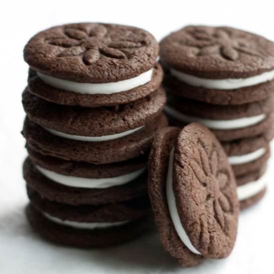 Homemade Oreo Cookies