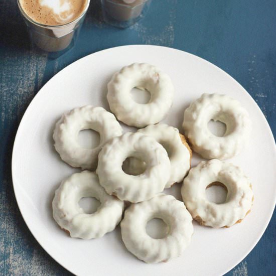 Latte Bundt Cakes with White Chocol