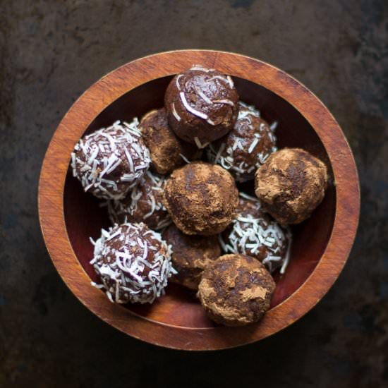 Raw Cacao Vanilla Energy Bites