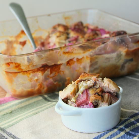 Rhubarb Raisin Bread Pudding