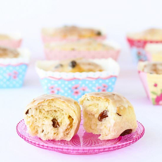 Cream Cheese Yeast Buns