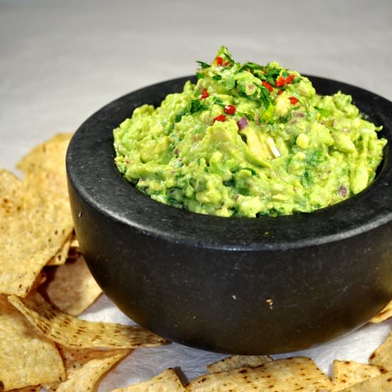 Best Ever Authentic Guacamole