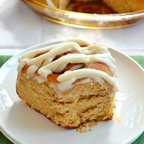 Fluffy Overnight Cinnamon Rolls
