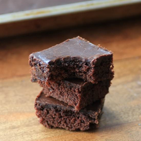 Easy Fudgy Snack Cake