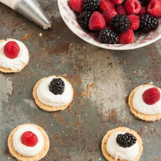 Healthier No-Bake Cheesecake Bites